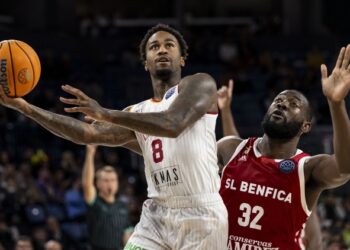 Galatasaray Ekmas, Benfica’yı farklı yendi!