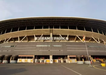 Galatasaray Manchester United maçı hava şartlarından dolayı ertelendi mi?