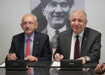 Ümit Özdağ, Kılıçdaroğlu ile yaptığı ‘gizli protokolü’ paylaştı