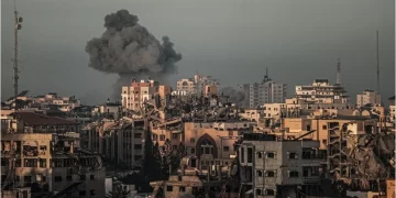 İsrail, Hamas lideri İsmail Haniye’nin evine saldırdı