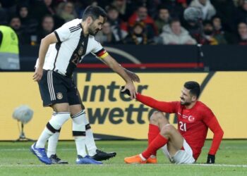 Milli futbolcu aday kadrodan çıkarıldı!