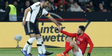 Milli futbolcu aday kadrodan çıkarıldı!