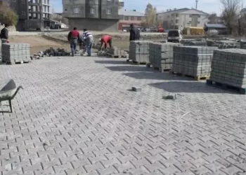 Muş Bulanık’ta 95 bin metrekare kilitli parke taşı döşendi
