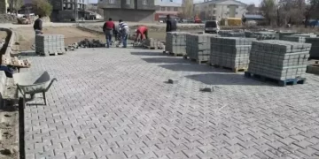 Muş Bulanık’ta 95 bin metrekare kilitli parke taşı döşendi