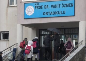 Muş’ta 9 günlük ara tatil sonrası ilk ders zili çaldı