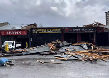 Muş’ta şiddetli fırtına!