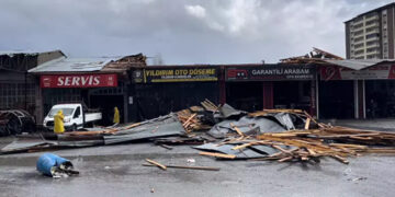 Muş’ta şiddetli fırtına!