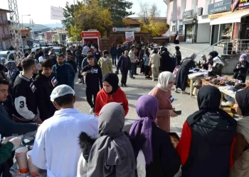 Muş Varto’da Filistin’e yardım kermesi düzenlendi