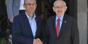 Devir teslim öncesi, Özgür Özel Kemal Kılıçdaroğlu’nu evinde ziyaret etti