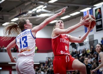 Potanın Perileri, İzlanda’yı yenerek 2’de 2 yaptı!