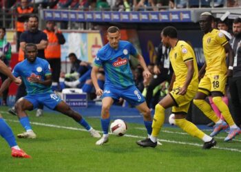 Rizespor 3 puanı tek golle aldı!