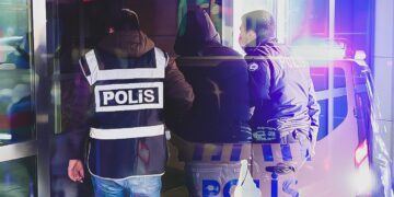 İstanbul’da 46 polis rüşvet operasyonunda gözaltına alındı