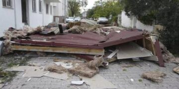 Sinop’un Gerze ilçesinde kuvvetli rüzgar etkili oldu