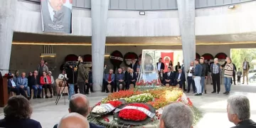Süleyman Demirel 99. doğum gününde törenle anıldı