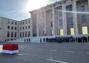 TBMM’de eski Bakan Aktaş için cenaze töreni düzenlendi