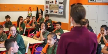 Ücretli öğretmenlere yüzde 25 zam yapılacak!