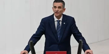 İYİ Parti’de, Ümit Dikbayır kesin ihraç talebiyle disipline sevk edildi