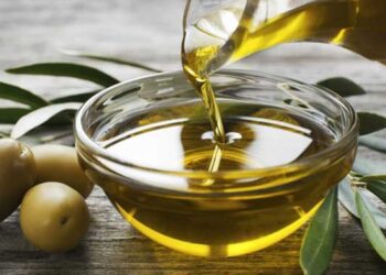 Zeytinyağı fiyatları düşmüyor!