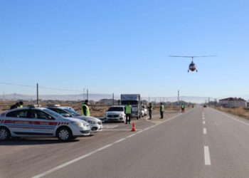 Aksaray Jandarmadan Cayrokopter İle Denetim