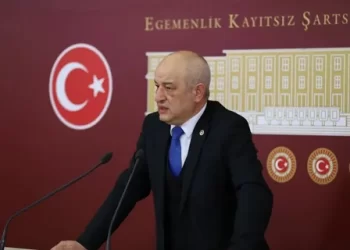 CHP’li milletvekili Ali Fazıl Kasap, Saadet Partisi’ne geçti