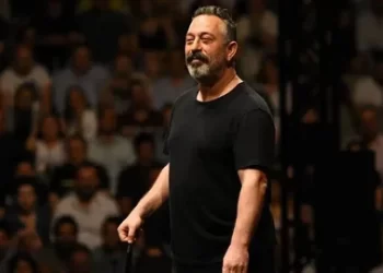 Cem Yılmaz yeni projesinin müjdesini verdi