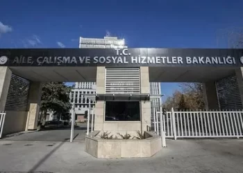 Aile Bakanlığı harekete geçti! Oğlunu istismar etmekle suçlanan Dr. Ender Saraç hakkında açıklama