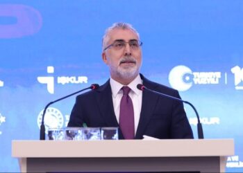 Bakan Işıkhan açıkladı! 13,4 milyon vatandaş İŞKUR aracılığıyla işe yerleşti Bakan Işıkhan açıkladı! 13,4 milyon vatandaş İŞKUR aracılığıyla işe yerleşti