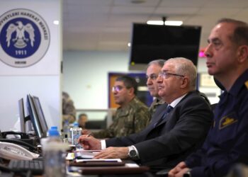 Millî Savunma Bakanı Yaşar Güler, Terör Yuvalarını Yerle Bir Eden Kahraman Pilotlarımıza Seslendi