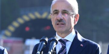 Bakan Uraloğlu duyurdu! Motokuryelere yeni düzenleme geliyor