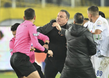 Ankaragücü Başkanı Koca’dan, hakem Halil Umut Meler’e yumruklu saldırı!