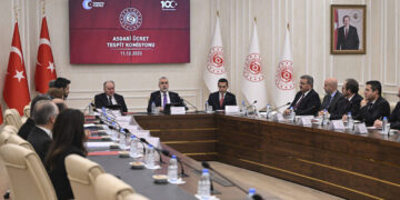 Asgari ücrette zam pazarlığı devam ediyor