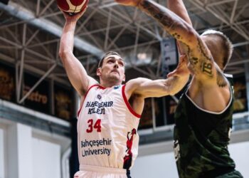 Bahçeşehir Koleji, Legia’yı devirdi!