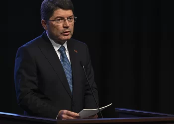 Bakan Tunç’tan yargı reformuna ilişkin açıklama: 1 ay ceza alan bile ceza evine girmeli