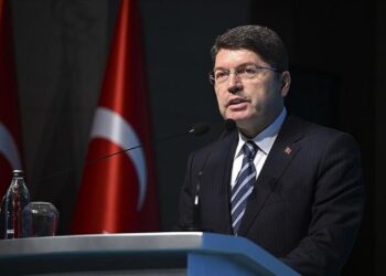 Bakan Tunç’tan ’17-25 Aralık’ açıklaması