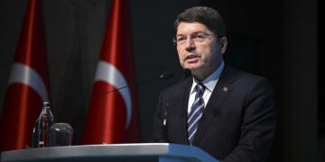 Bakan Tunç’tan ’17-25 Aralık’ açıklaması