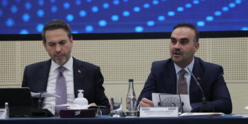 Bakan Kacır ve Bakan Bayraktar’dan açıklama