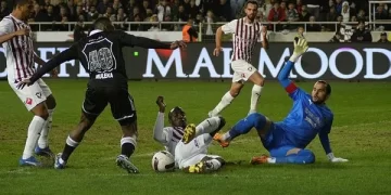 Beşiktaş, deplasmanda Hatayspor’u 2 golle geçti!