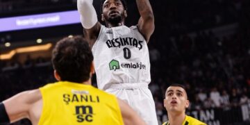 Beşiktaş Emlakjet, Fenerbahçe Beko’yu mağlup etti!