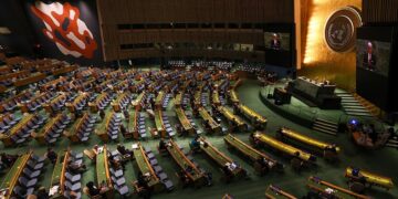 BM Genel Kurulu, Gazze’de derhal insani ateşkes çağrısını içeren karar tasarısını 153 oyla onayladı