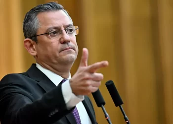 Özgür Özel’den yeni yıl mesajı