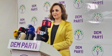 Halkların Eşitlik ve Demokrasi Partisi adını DEM Parti olarak değiştirdi