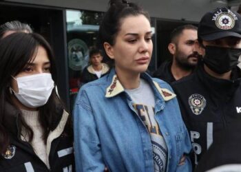 Dilan Polat’ı sigara içmeye çıkaran polis hakkında soruşturma