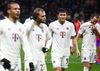 E.Frankfurt, Bayern Münih’i fena dağıttı!