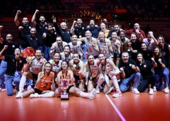 Eczacıbaşı Dynavit dünya şampiyonu!