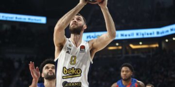 EuroLeague’de Türk derbisini Fenerbahçe Beko kazandı!