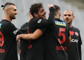 Fatih Karagümrük, kupada turladı!