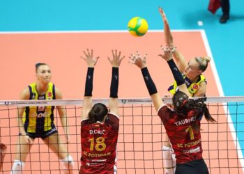 Fenerbahçe Opet’ten Avrupa’da 4’te 4!