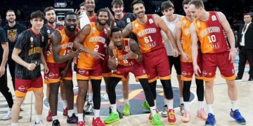 Galatasaray Ekmas, derbide Beşiktaş Emlakjet’i devirdi!