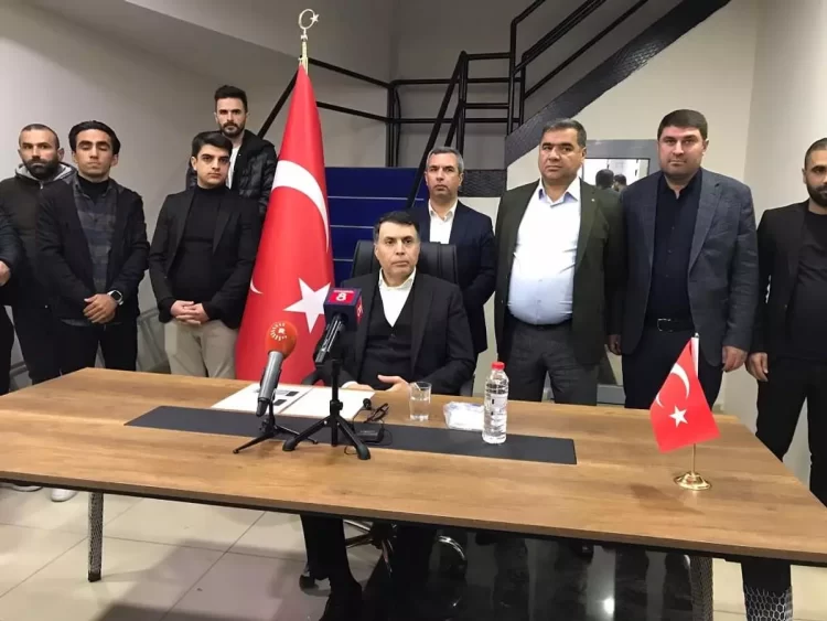 İYİ Parti'den, Diyarbakır'da toplu istifa! iyi parti den diyarbakir da toplu istifa habermeydan