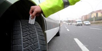 Kış lastiği zorunluluğu ve cezaları: Özel otomobiller kış lastiği takmalı mı?